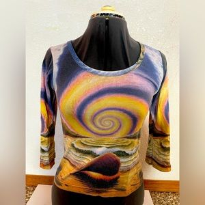 Artist print on 3/4 length tee shirt. Mark Henson